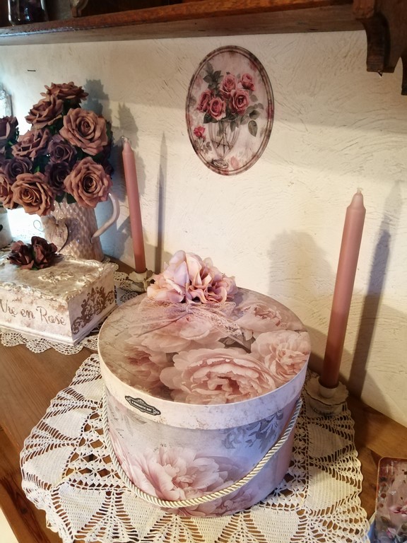 boite à chapeaux shabby chic.jpg