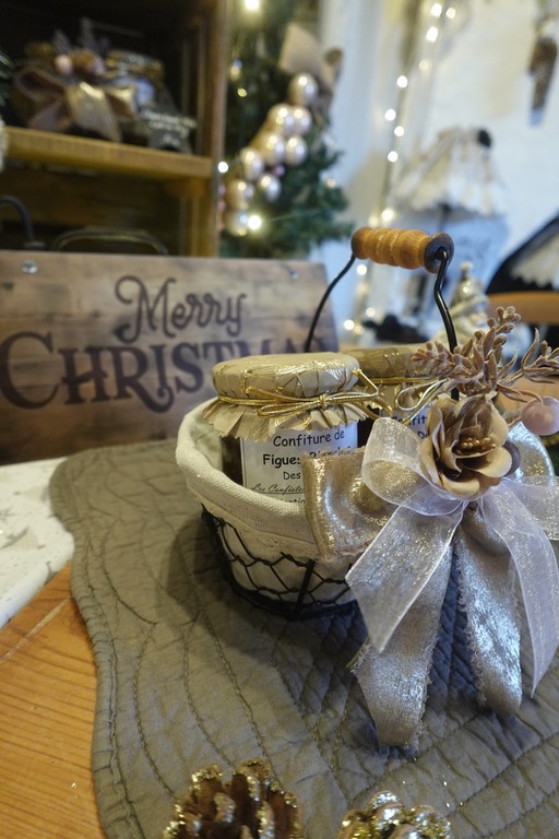 panier grillage confitures maison.jpg