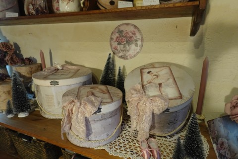 boite à chapeaux.jpg