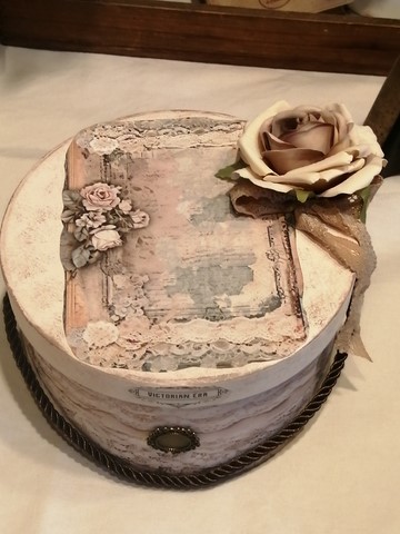 boite à chapeaux vintage.jpg