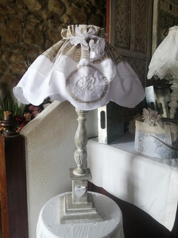 lampe bois festons shabby.jpg